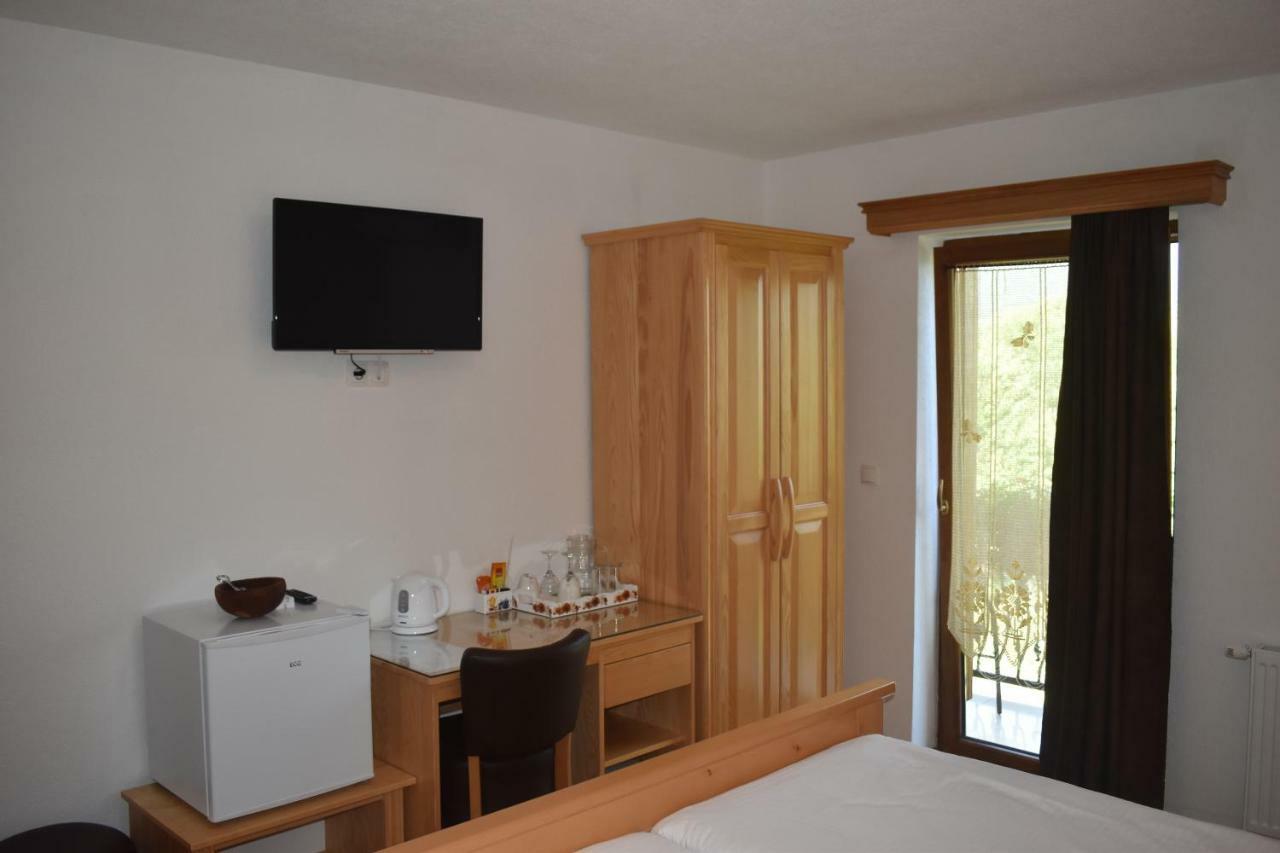 Hotel Ethno House Izvor Vrelo Koreničko Exteriér fotografie